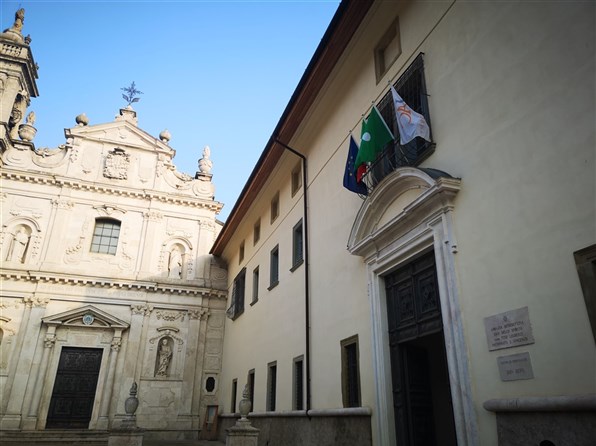 Tra i banchi dell'Università JAC